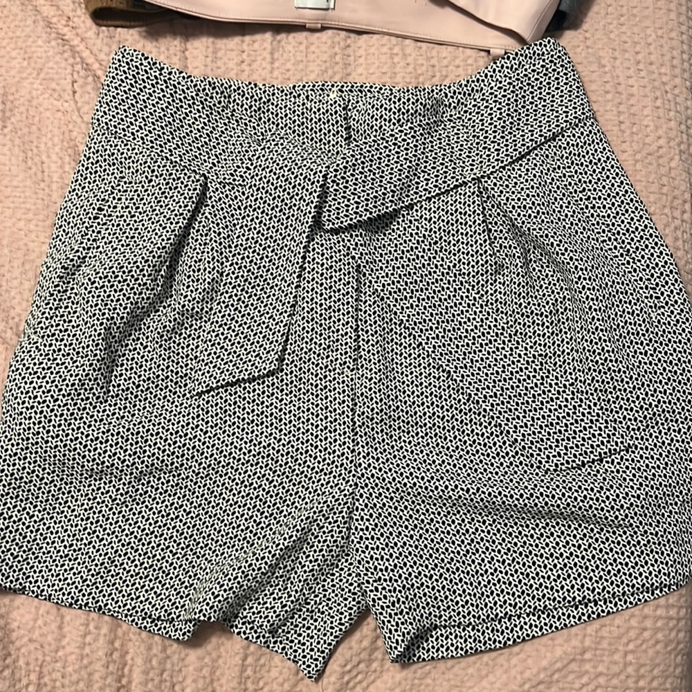 H&M high waisted shorts. Business casual. Pockets.